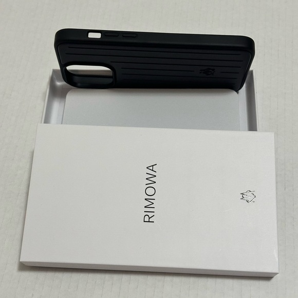 Rimowa iphone case compatible for iPhone 15 ProMax - Picture 10 of 12
